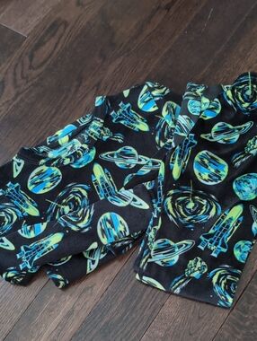 EUC Cat & Jack Space Print Cozy PJ Set - 6
